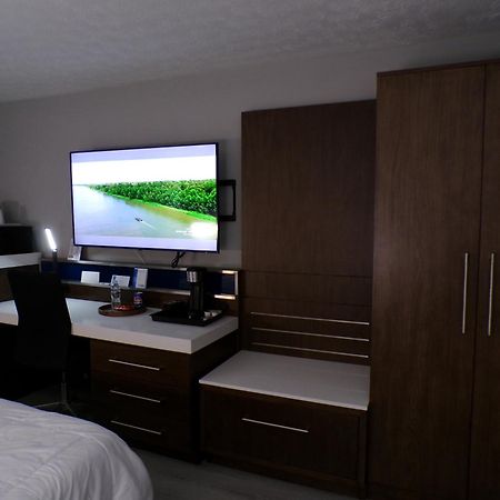 Luxor Inn & Suites, A Travelodge By Wyndham Elkins Exteriör bild