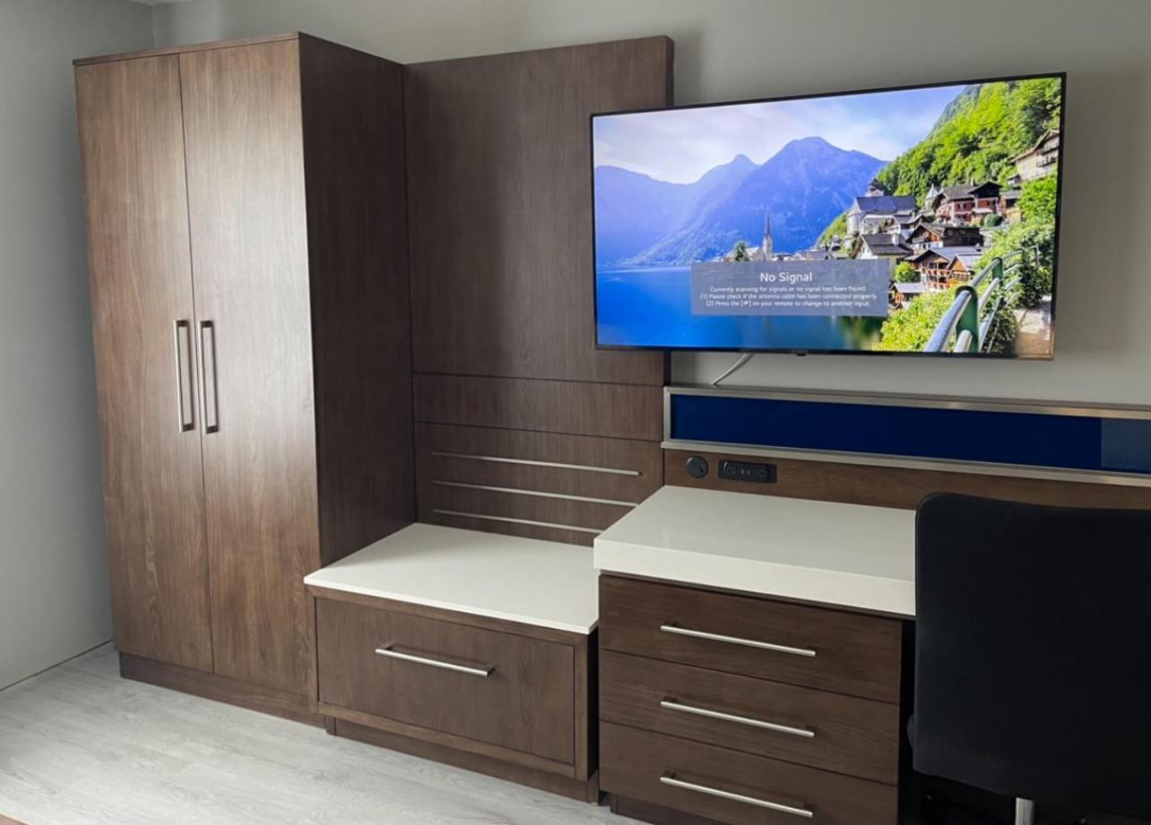 Luxor Inn & Suites, A Travelodge By Wyndham Elkins Exteriör bild