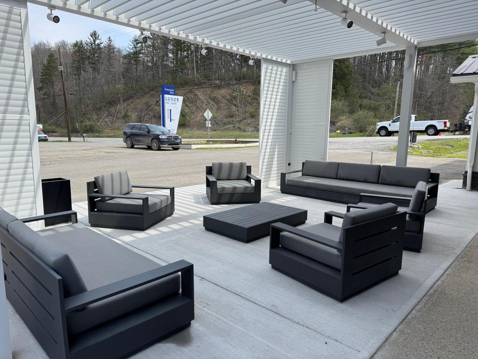 Luxor Inn & Suites, A Travelodge By Wyndham Elkins Exteriör bild